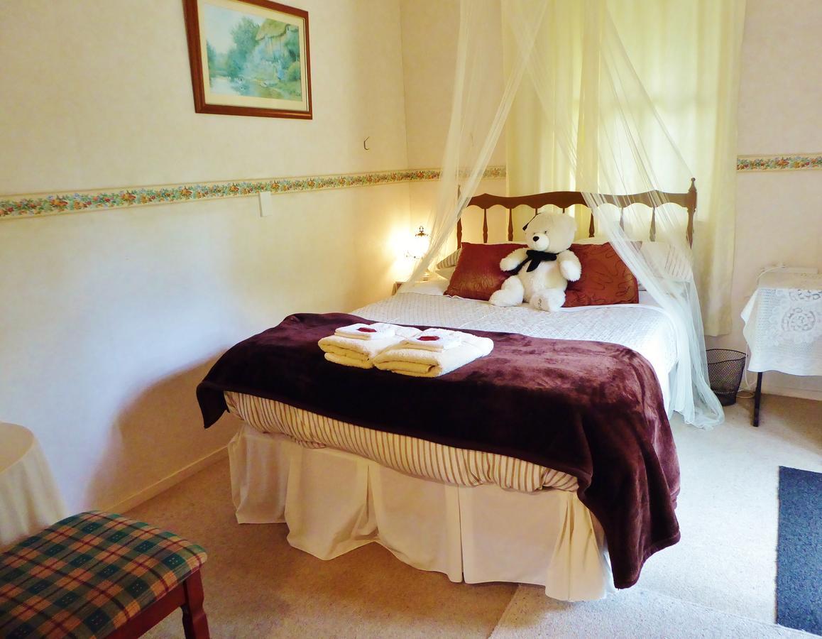 Bed and Breakfast Mount Tutu Eco-Sanctuary Ohauiti Habitación foto